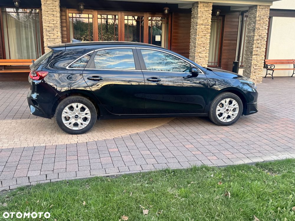 Kia Ceed 1.6 CRDi Eco-Dynamics+ (48V Mild-Hybrid) Platinum Edition - 8