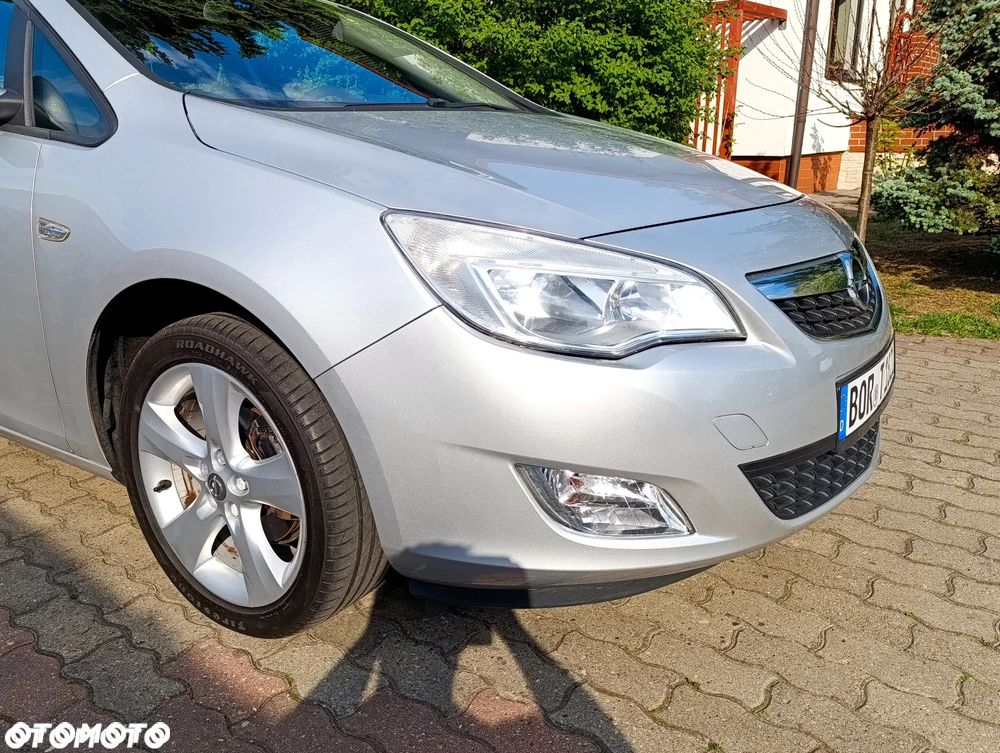 Opel Astra 1.6 Design Edition - 15
