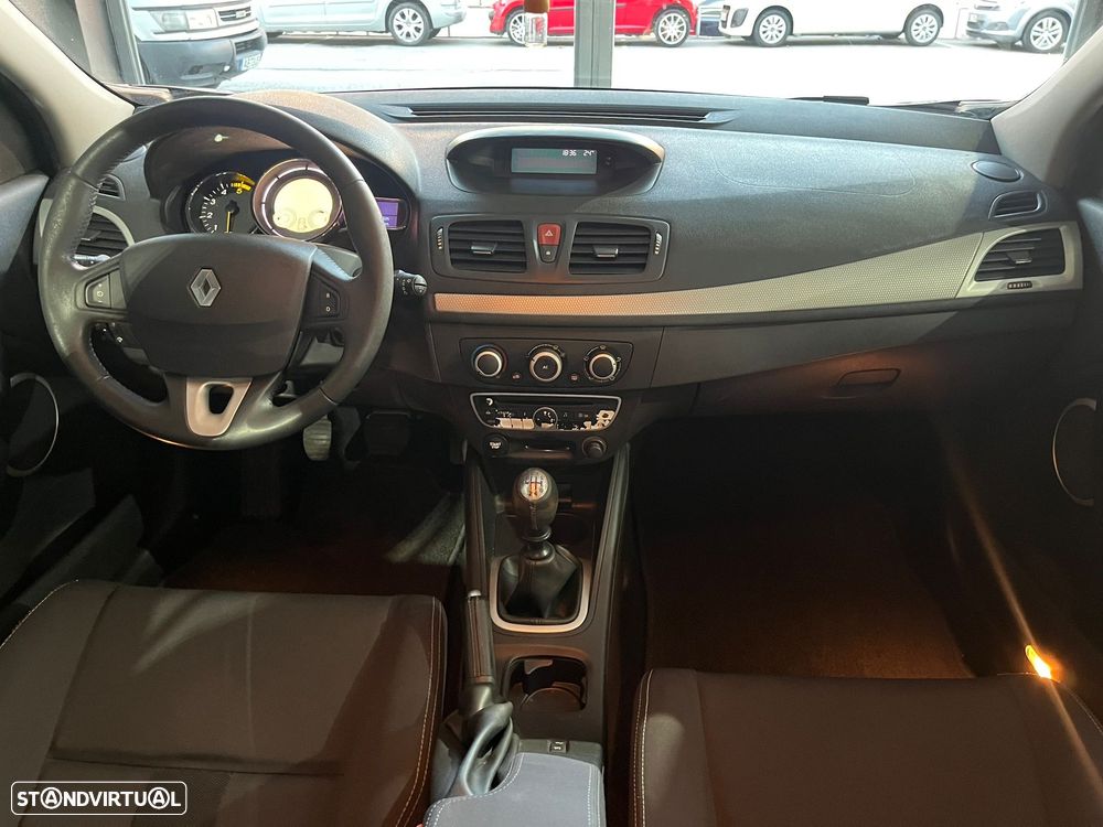 Renault Mégane Sport Tourer 1.5 dCi Dynamique - 9