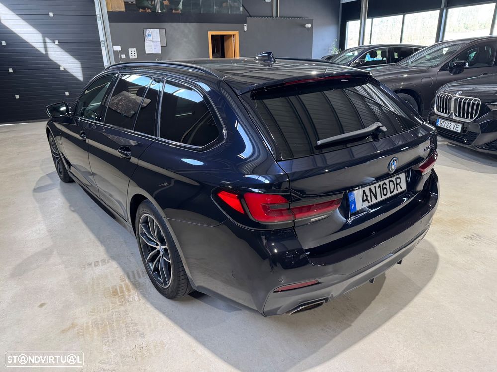 BMW 530 e Pack Desportivo M - 9