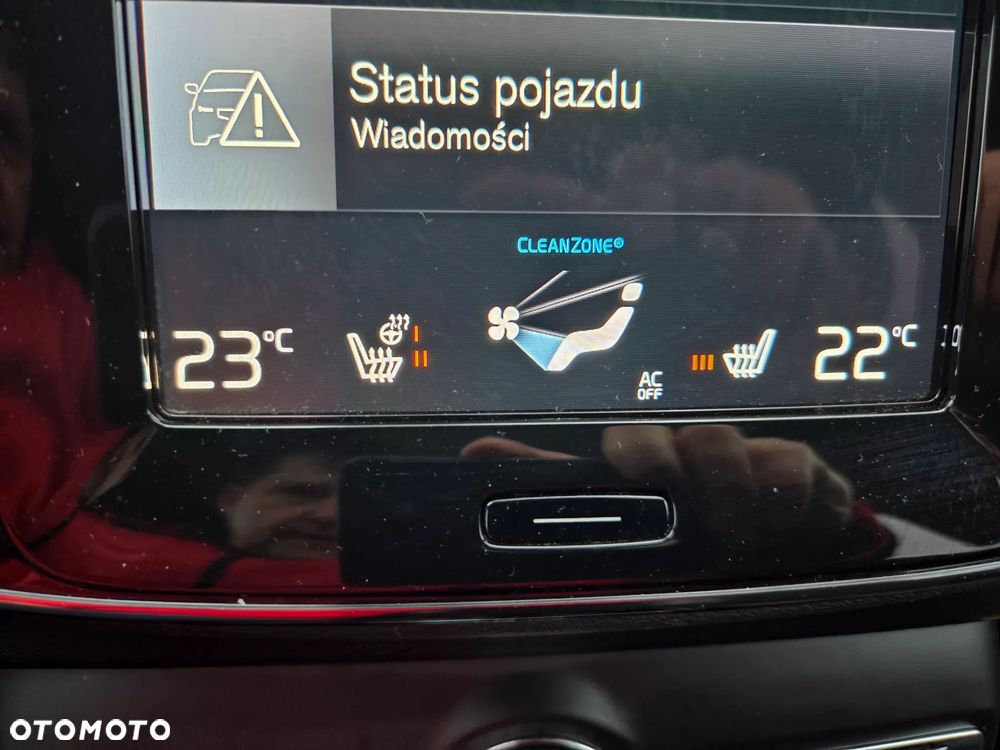 Volvo XC 40 T5 AWD Geartronic R-Design - 36