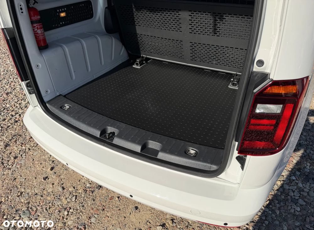 Volkswagen Caddy - 13