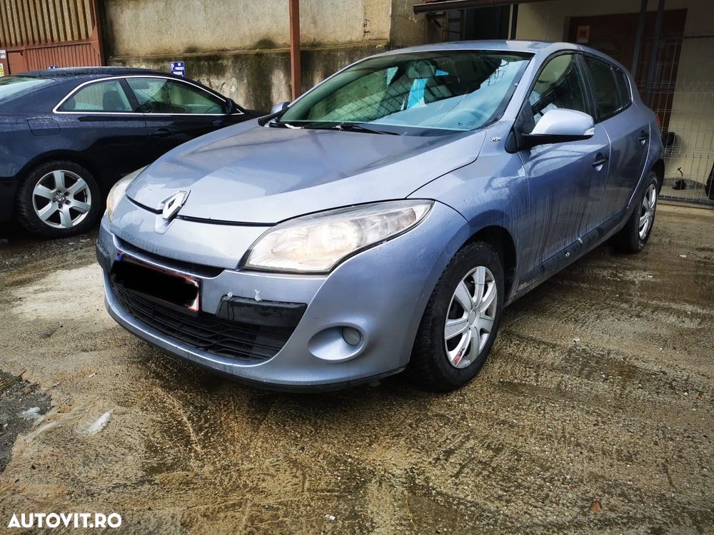 Dezmembrez Renault Megane 3 1.5 dCi Euro 4 2010 - 3