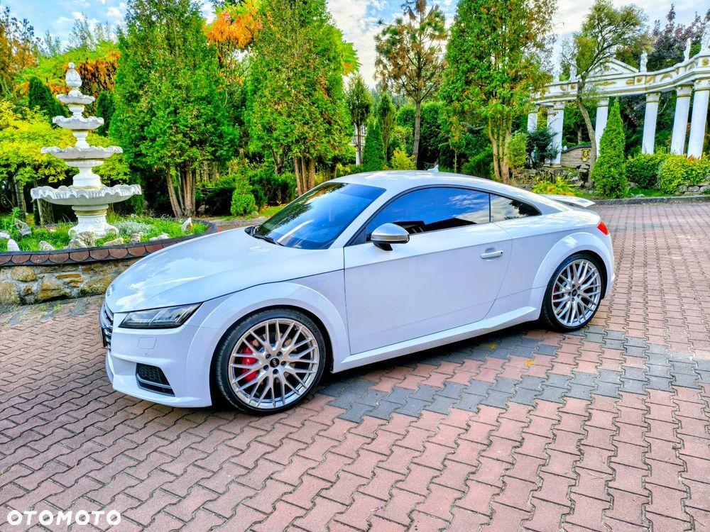 Audi TT S Coupé - 28