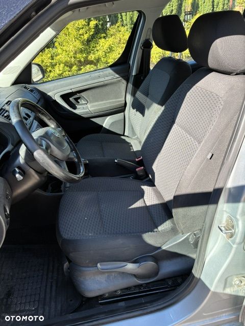 Skoda Roomster - 11