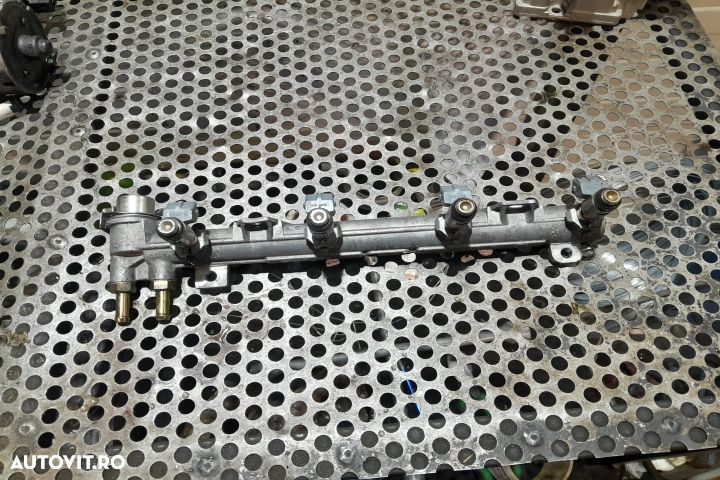 Rampa injectoare 036133319B Volkswagen VW Golf 4 [1997 - 2006] wagon - 3