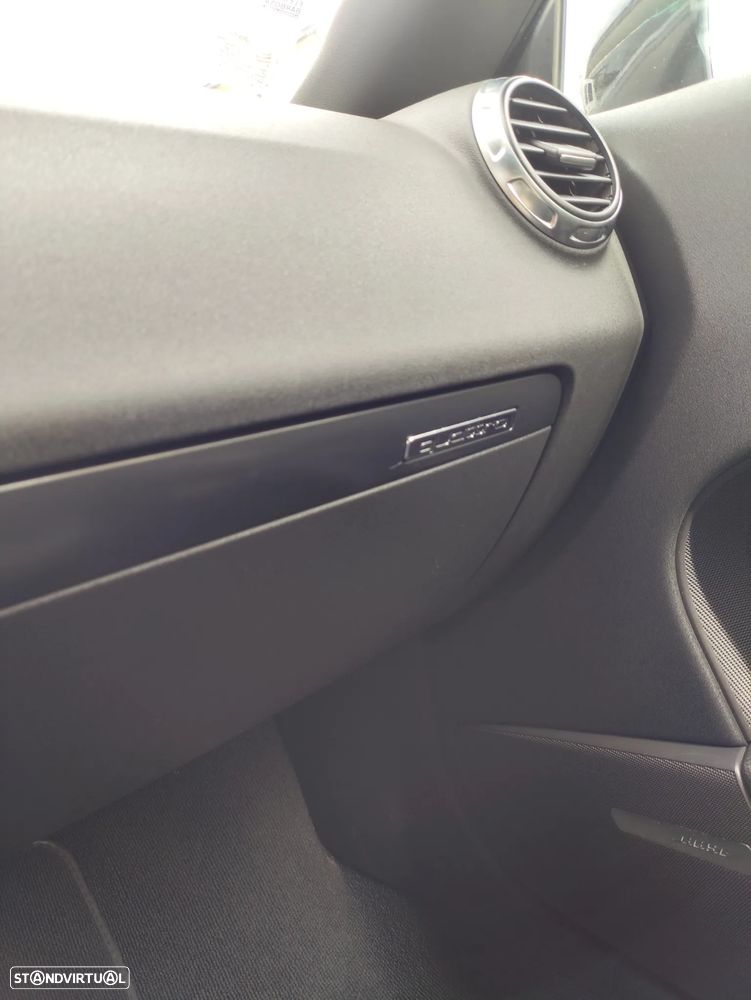 Audi TT Roadster 2.0 TDi quattro S-line - 37