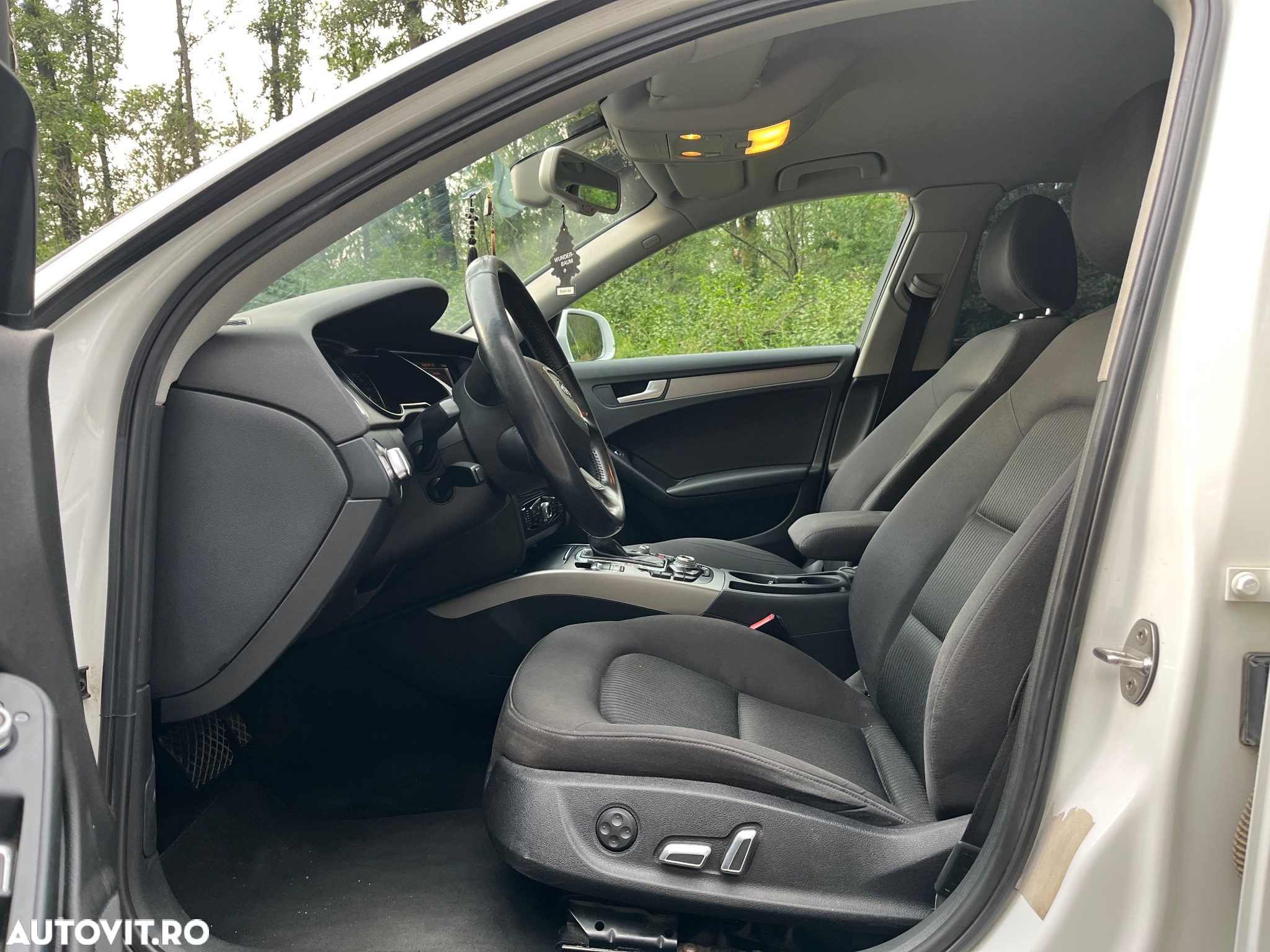 Audi A4 2.0 TDI DPF clean diesel multitronic Ambiente - 8