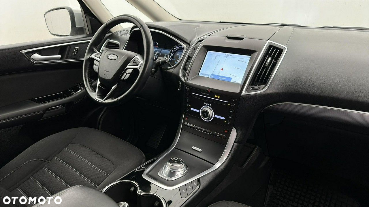 Ford Galaxy - 14