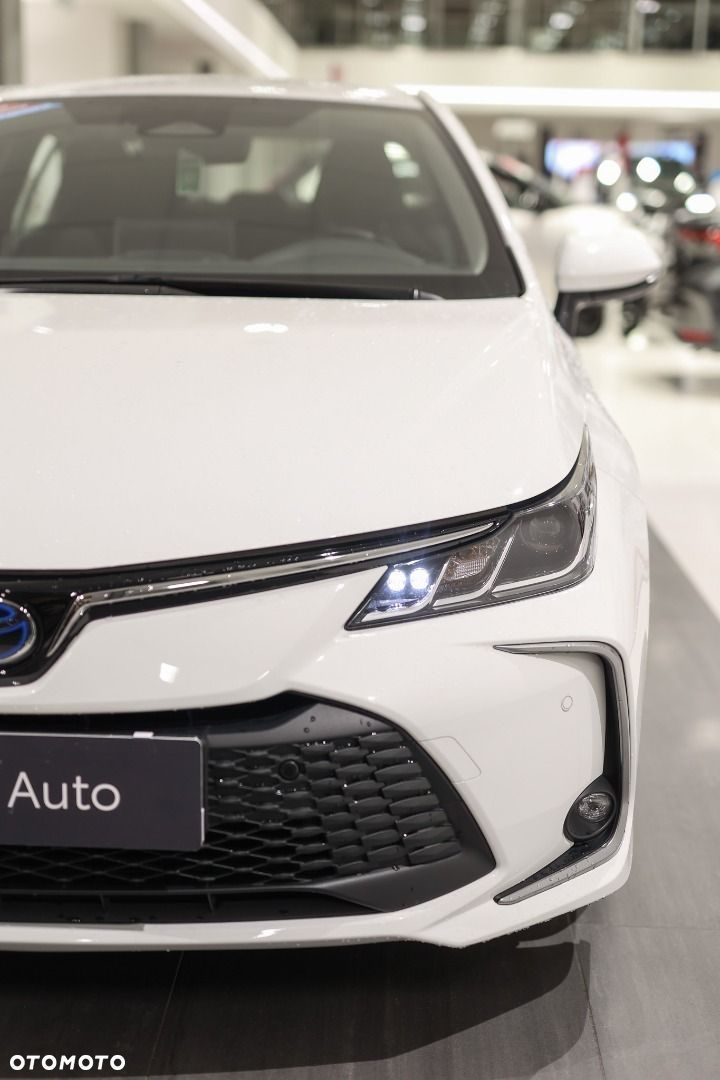 Toyota Corolla - 12