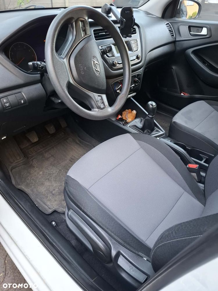 Hyundai i20 1.2 Classic Plus - 17