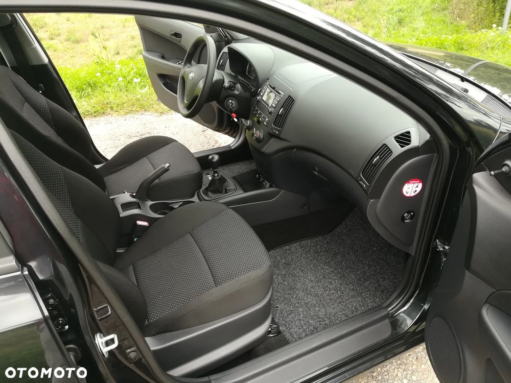 Hyundai i30 1.4 Edition Plus - 11