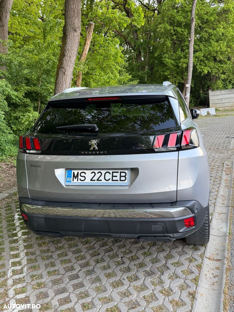 Peugeot 3008 PureTech 130 Stop & Start GPF EAT8 Allure - 5