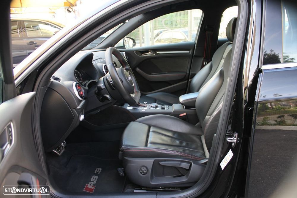 Audi RS3 Sportback 2.5 TFSI quattro S tronic - 35