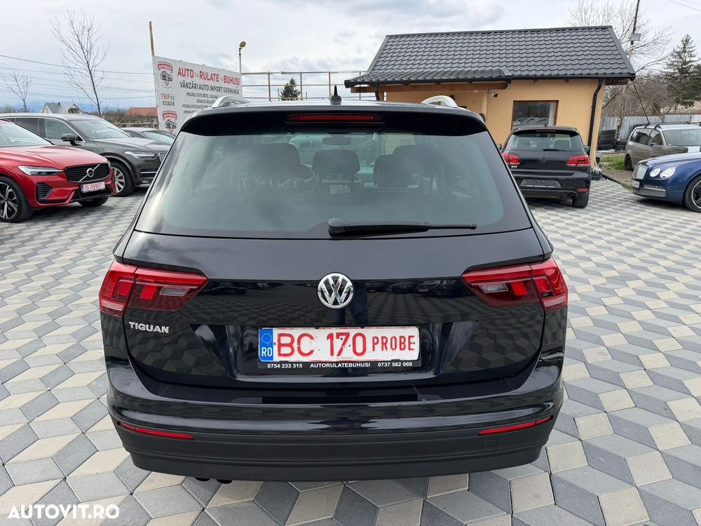 Volkswagen Tiguan - 2