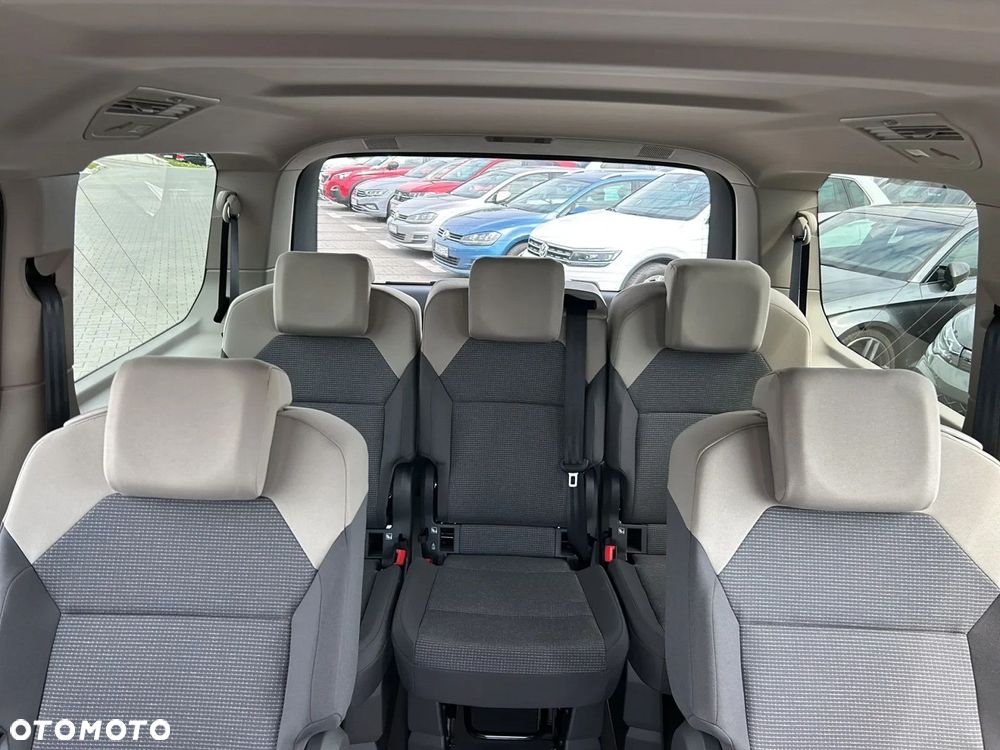 Volkswagen Multivan 2.0 TDI L2 Family DSG - 16