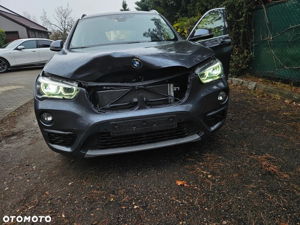 BMW X1 xDrive18d - 17