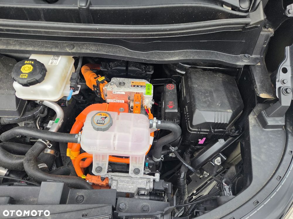 Hyundai Staria 1.6 T-GDI HEV Smart Business - 15
