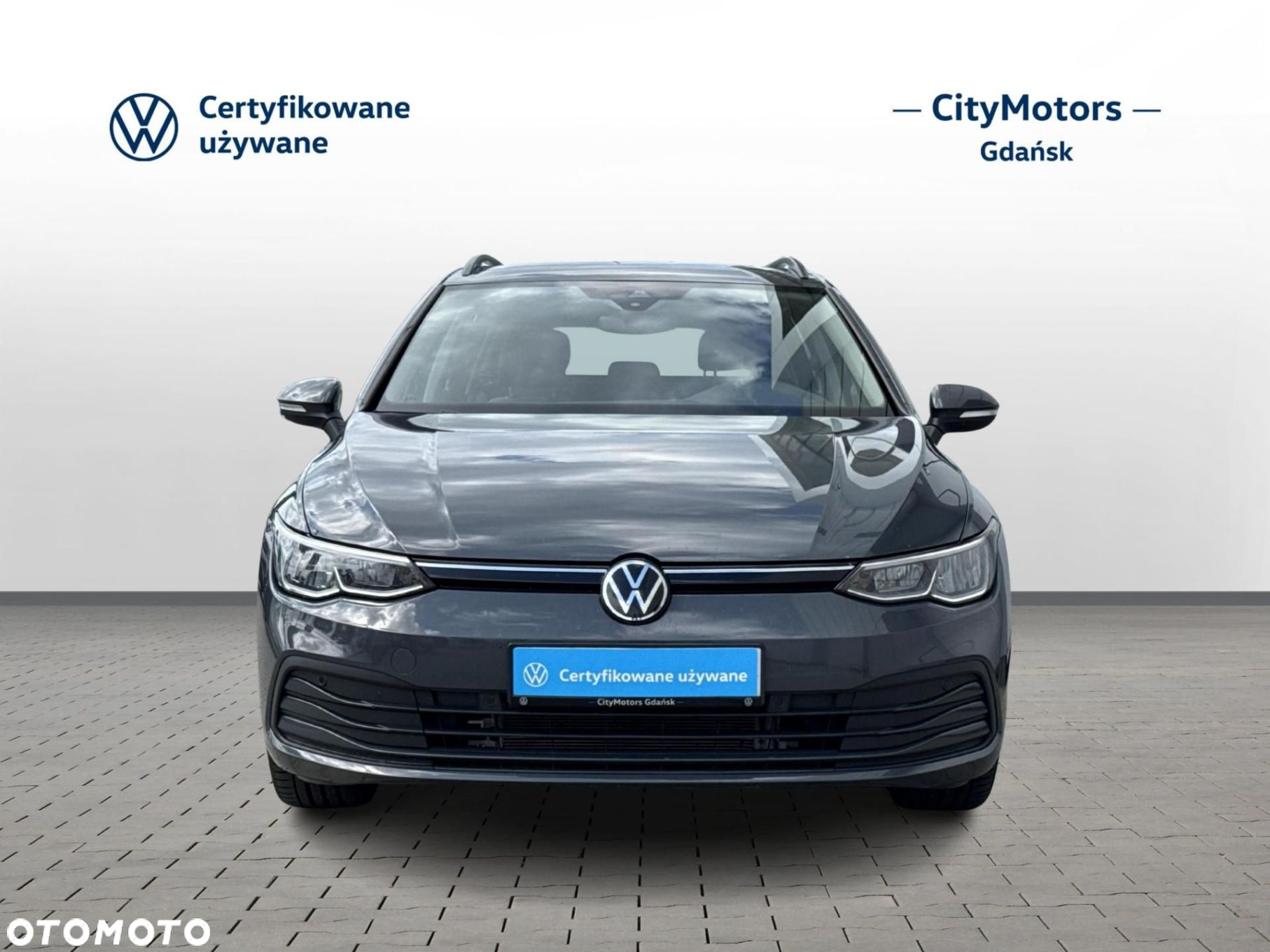 Volkswagen Golf - 8