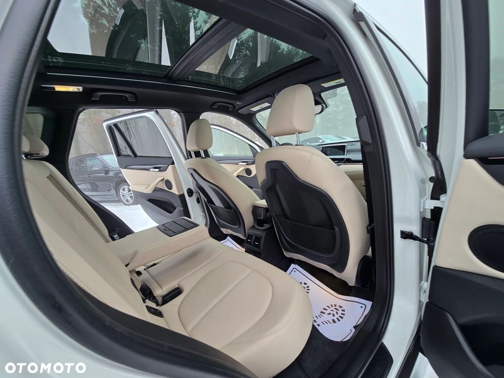 BMW X1 xDrive25i xLine sport - 19