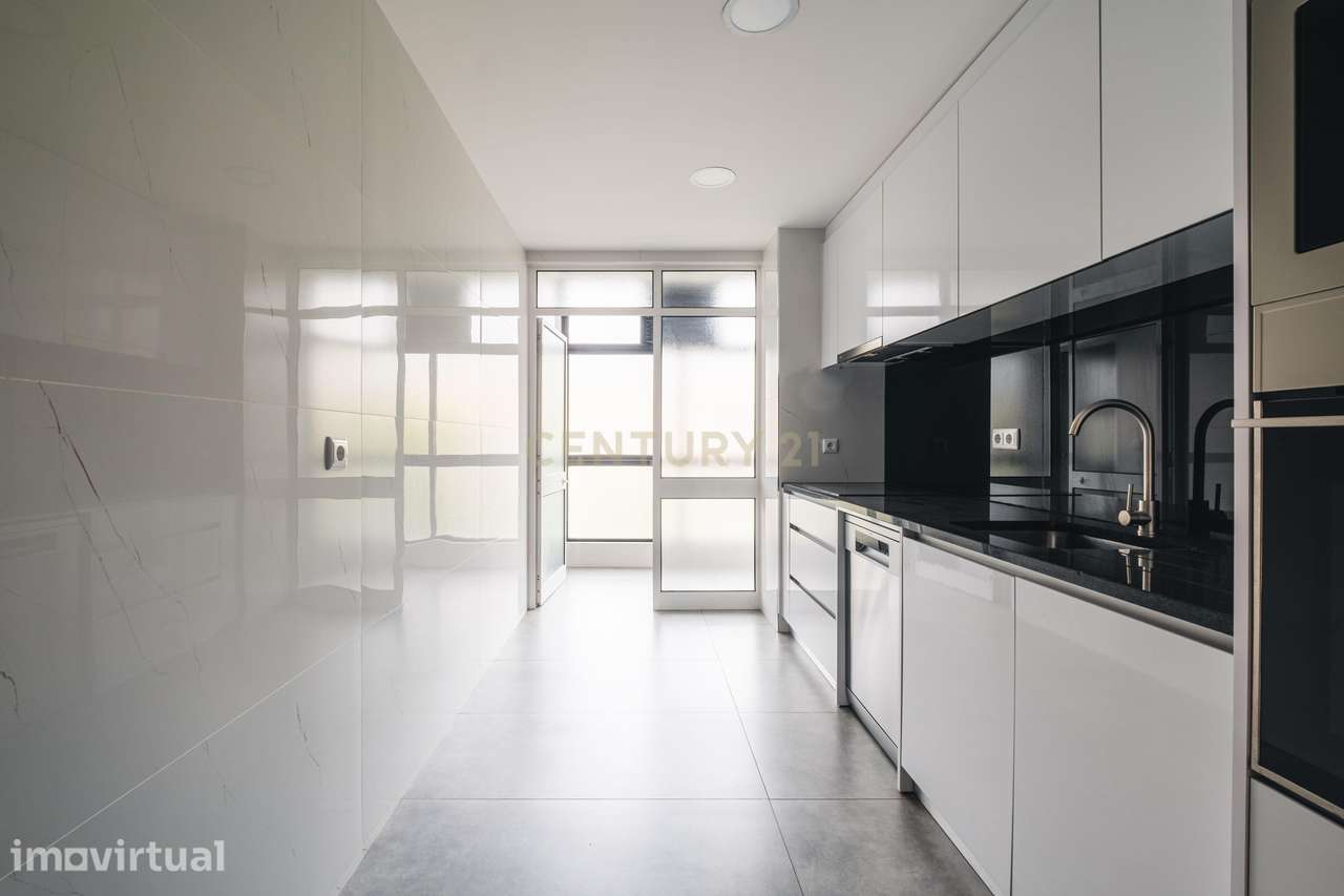 Apartamento Renovado T2 em Vila Nova de Gaia - Grande imagem: 3/39