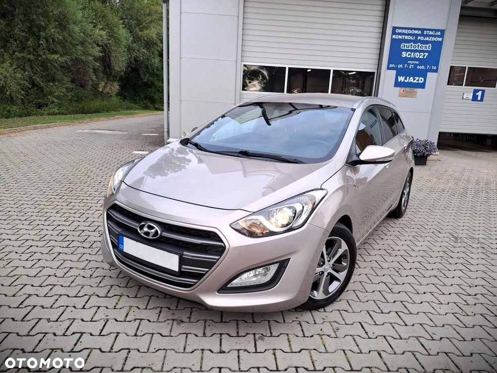 Hyundai i30 blue 1.6 GDI YES Gold - 20