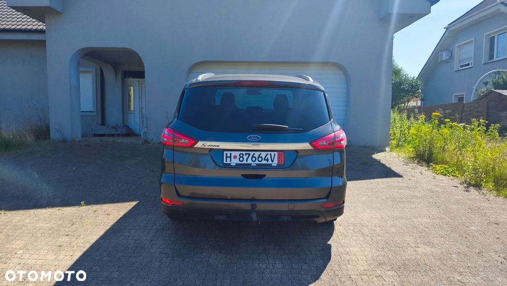 Ford S-Max 2.0 TDCi DPF Titanium - 15