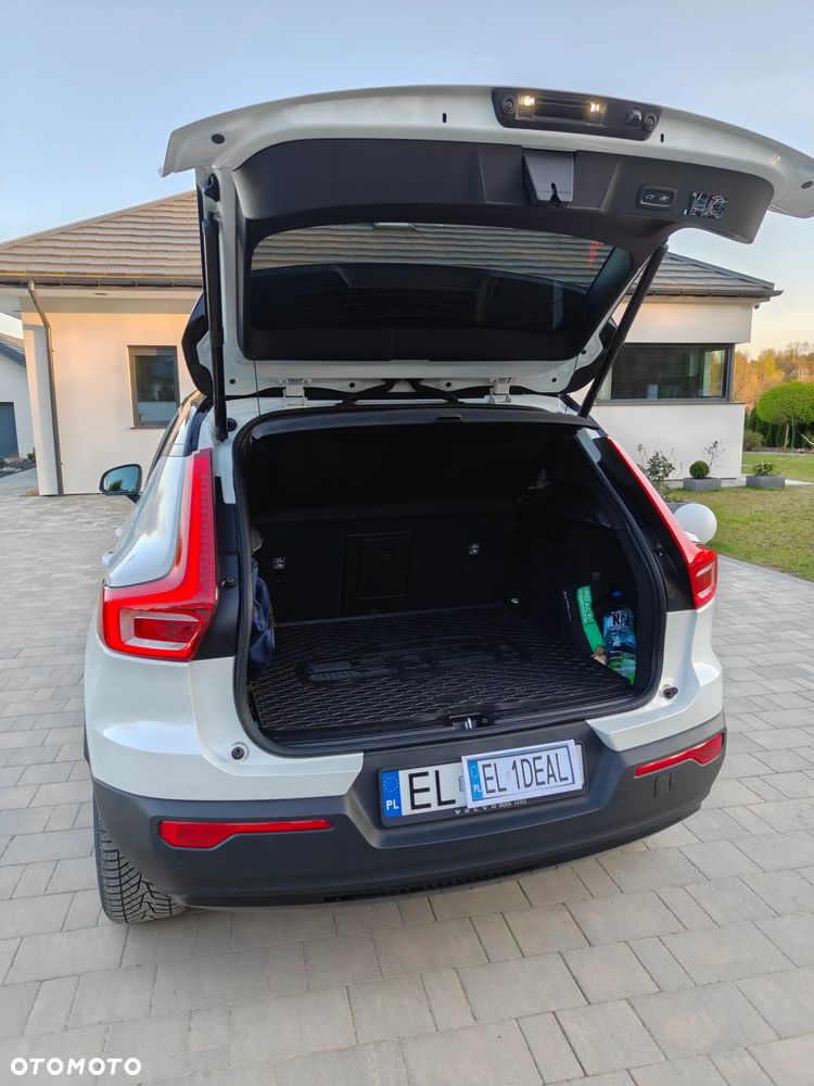 Volvo XC 40 T3 R-Design - 11