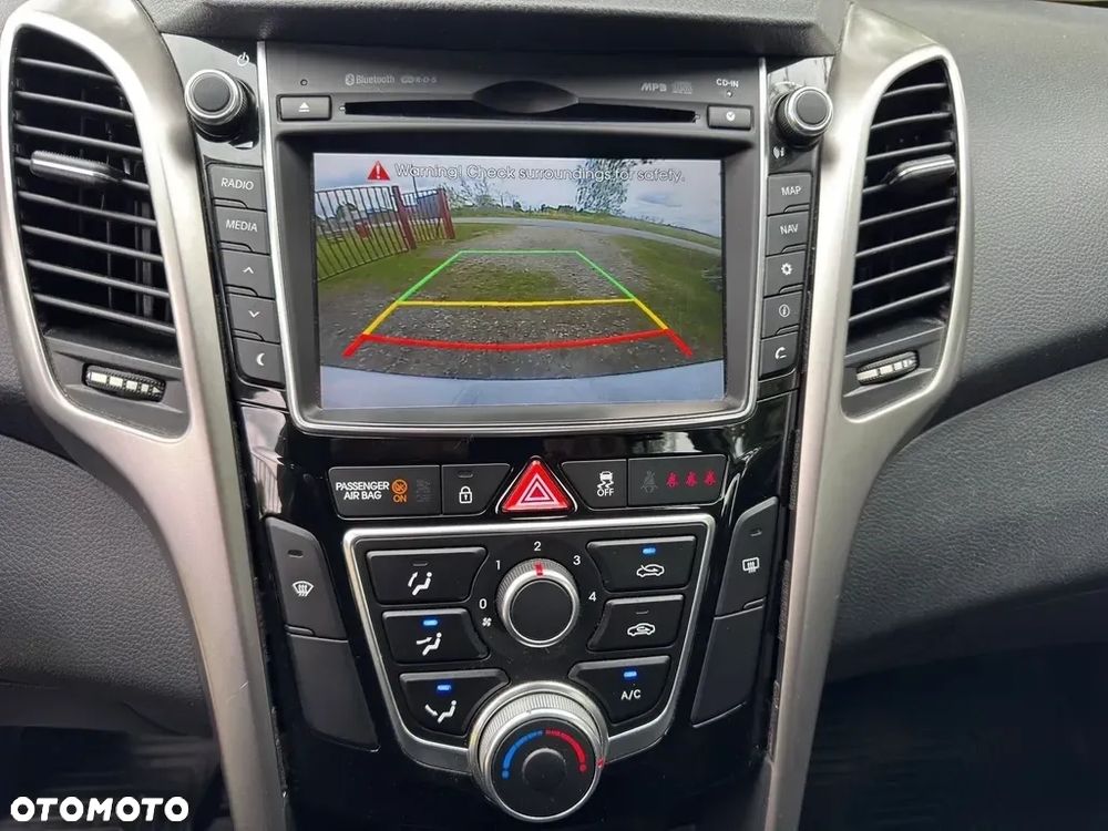 Hyundai i30 - 16