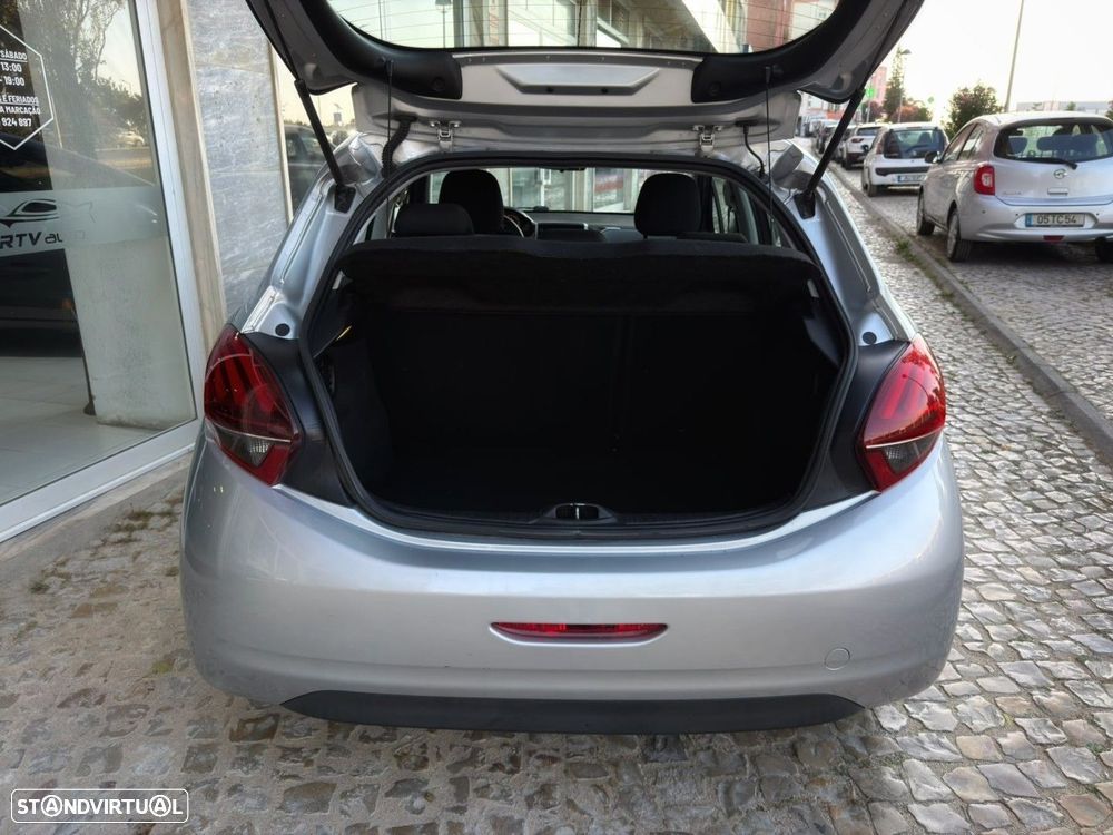 Peugeot 208 1.2 PureTech Style - 8