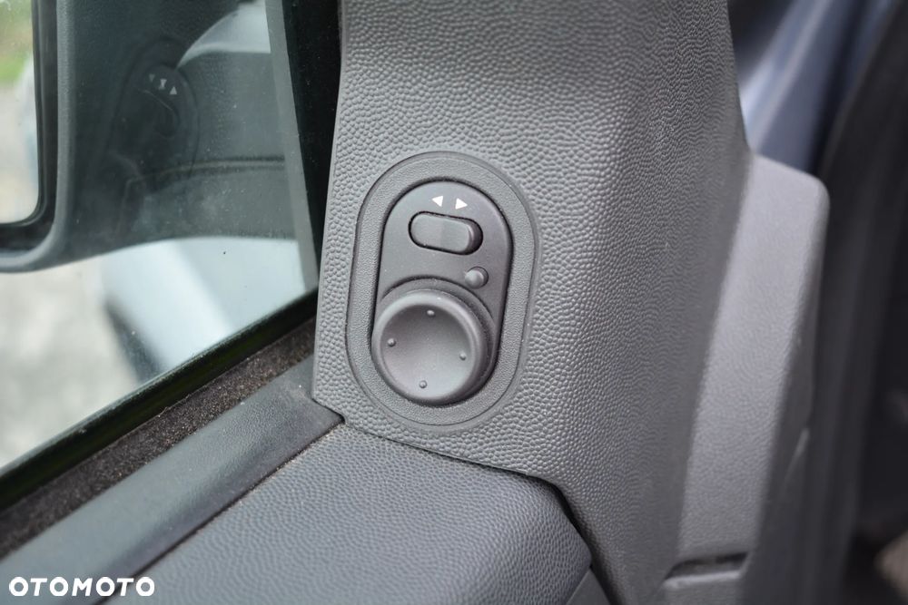 Opel Meriva - 26