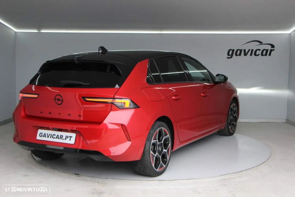 Opel Astra 1.2 T GS Line - 23