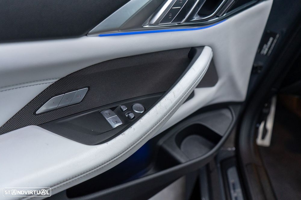 BMW M4 Competition xDrive - 25