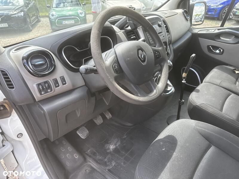 Renault Trafic - 10