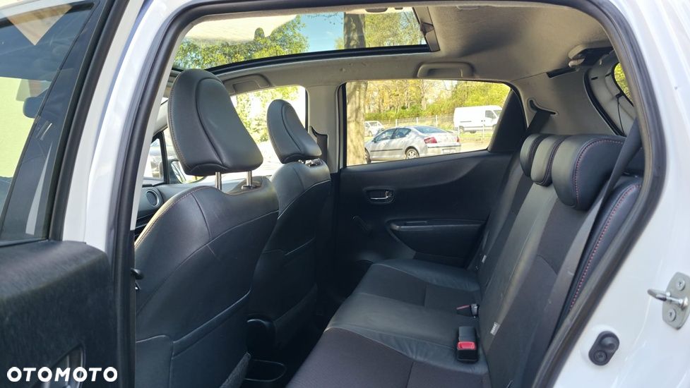 Toyota Yaris 1.33 Premium - 19