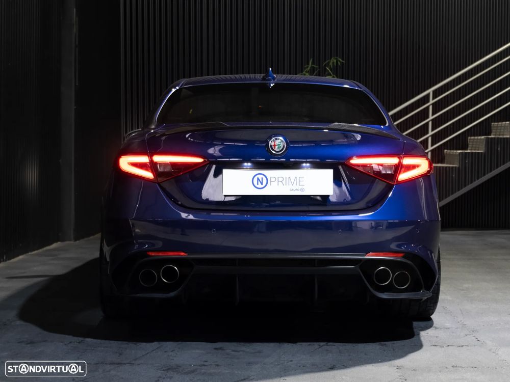 Alfa Romeo Giulia - 4