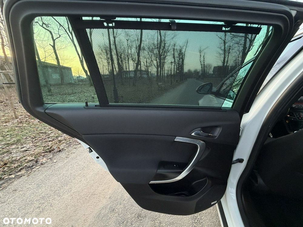 Opel Insignia - 23