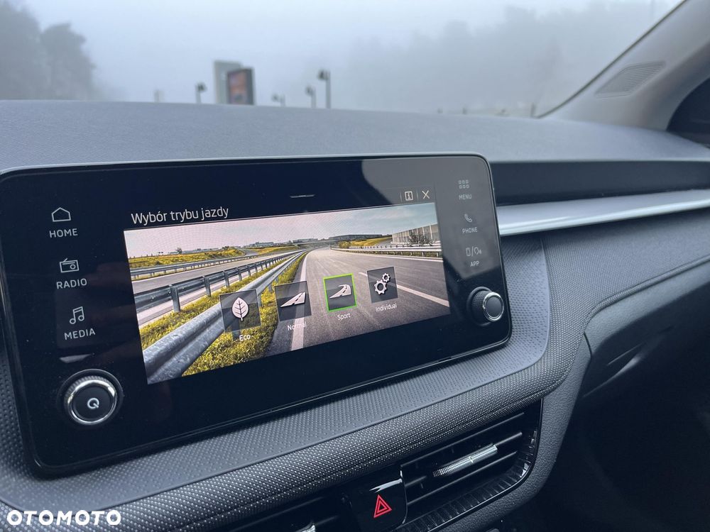 Skoda Fabia 1.0 Selection - 25