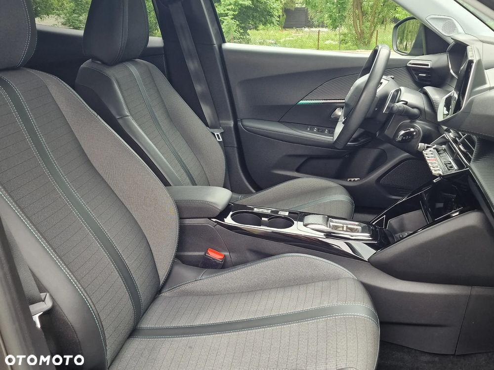 Peugeot 2008 1.5 BlueHDi Allure S&S EAT8 - 18