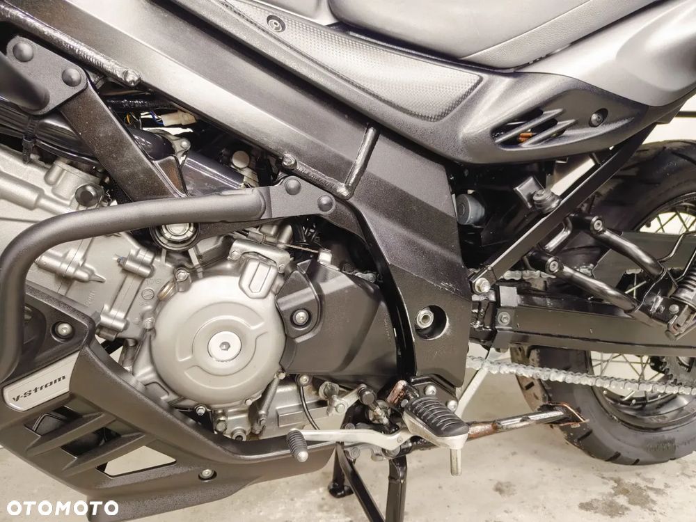 Suzuki V-STROM - 22