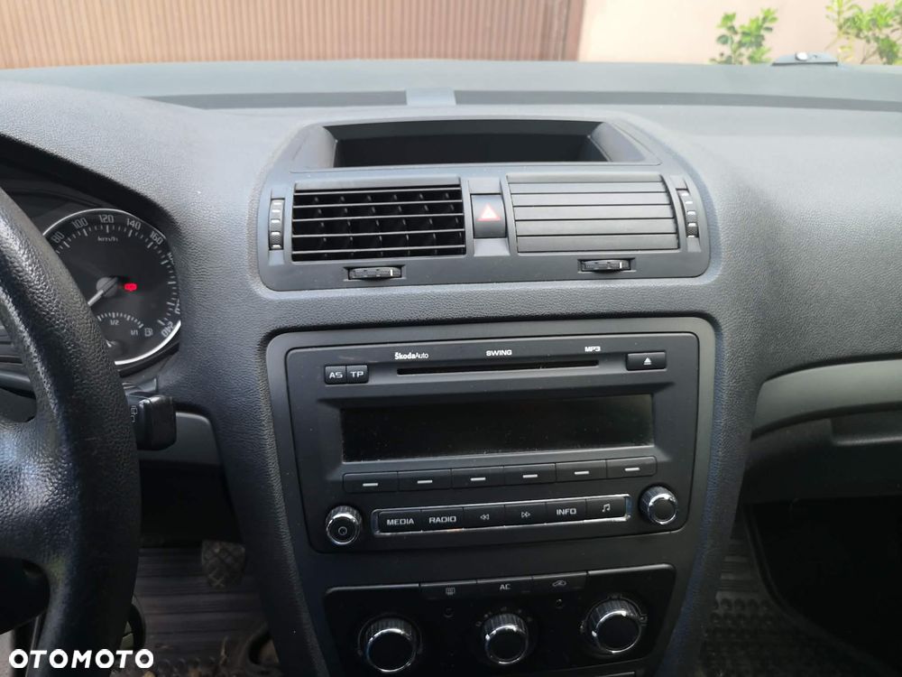 Skoda Octavia 1.6 Classic - 5
