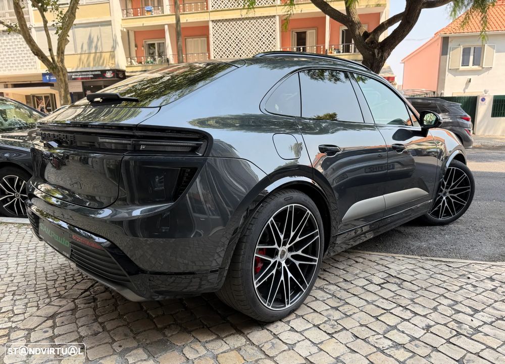 Porsche Macan Electric Turbo - 4