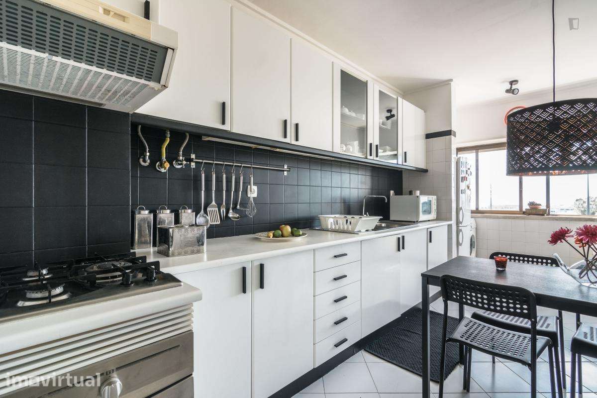 Quarto - localizado em Lisbon - Grande imagem: 2/23