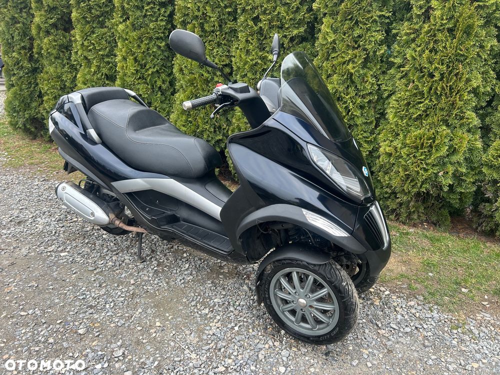 Piaggio MP-3 - 2