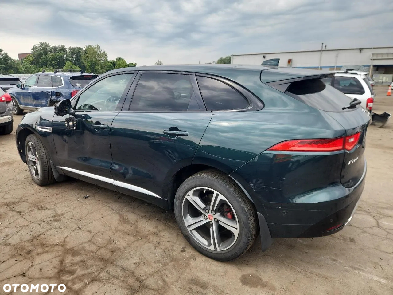 Jaguar F-Pace S AWD - 4
