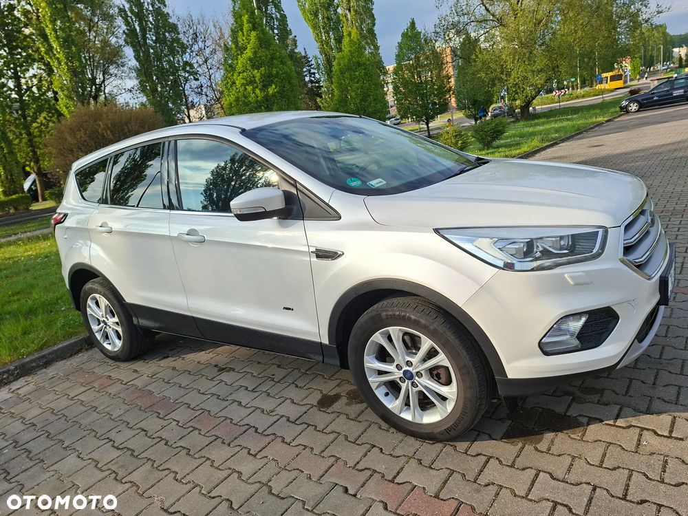 Ford Kuga 2.0 TDCi 4x4 Titanium - 5