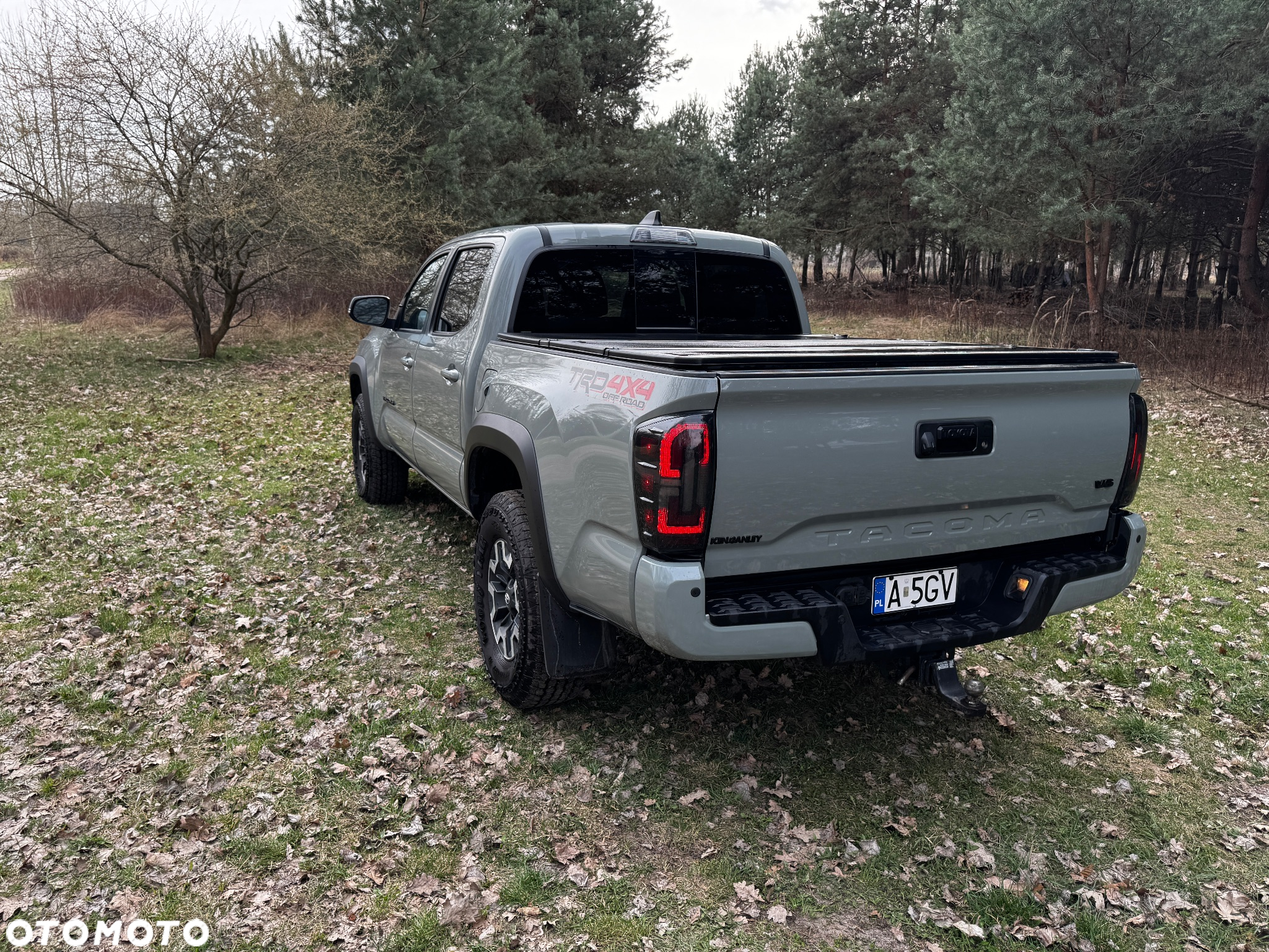 Toyota Tacoma - 4