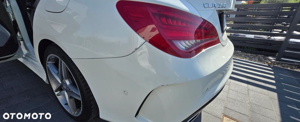 Mercedes-Benz CLA 250 4Matic 7G-DCT AMG Line - 17