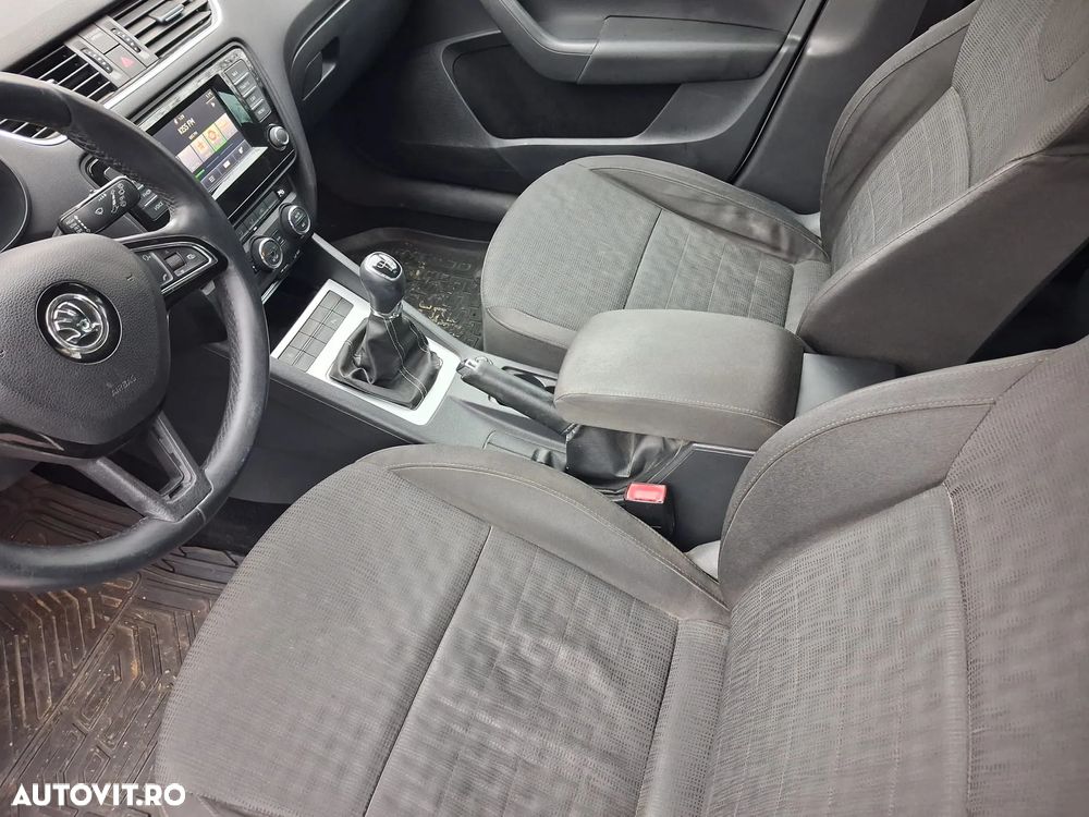 Skoda Octavia 2.0 TDI Ambition - 10