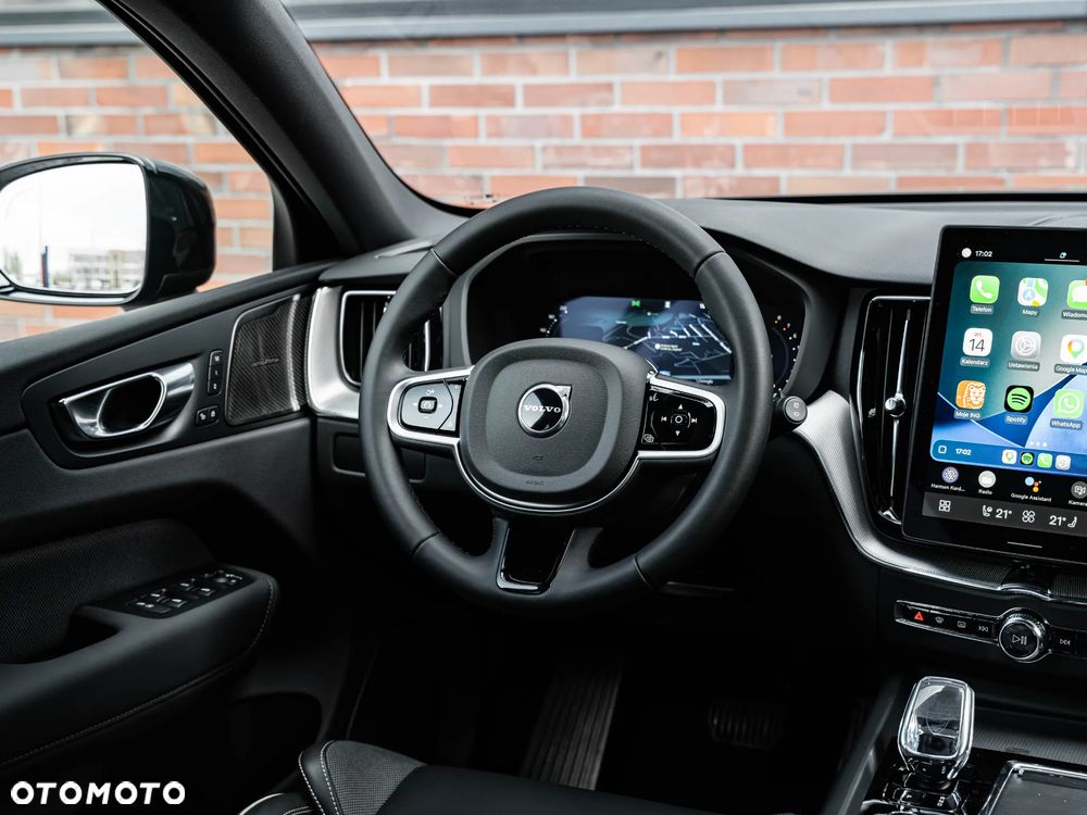 Volvo XC 60 B5 B AWD Plus Dark - 30